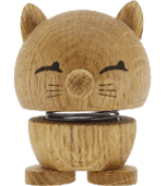 Cat Hoptimist in oak wood